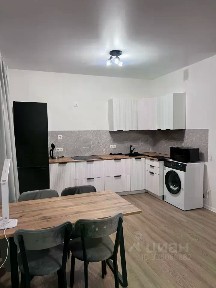 Продаются 1-комн. апартаменты, 42 м²