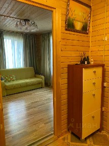 Сдается 2-этажный дом, 100 м²