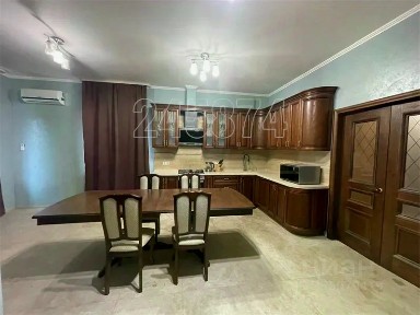 Сдается 2-этажный таунхаус, 159 м²
