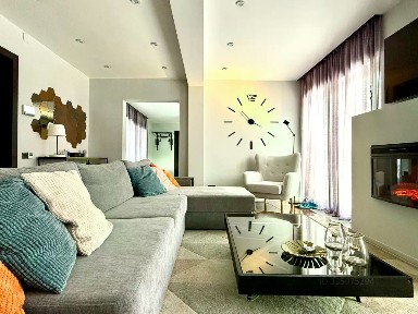 Сдается 2-этажный дом, 225 м²