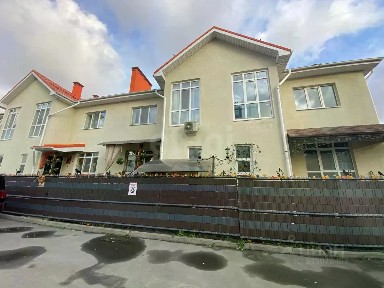 Продается 3-комн. квартира, 105,2 м²