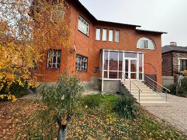 Продается 3-этажный дом, 360,9 м²