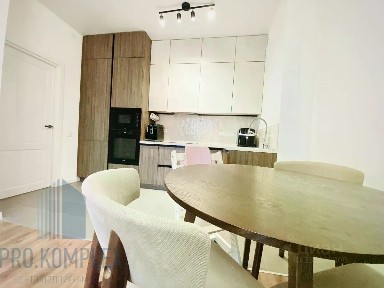 Продается 2-комн. квартира, 55 м²