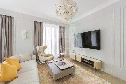 Продается 4-комн. квартира, 136 м²