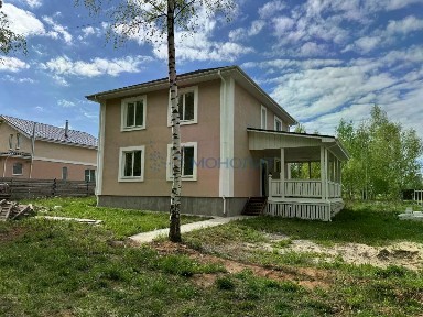 Продается 2-этажный дом, 180 м²