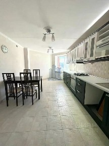 Продается 5-комн. квартира, 151,8 м²