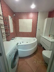 Продается 4-комн. квартира, 76 м²