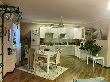 Продается 2-комн. квартира, 78,3 м²
