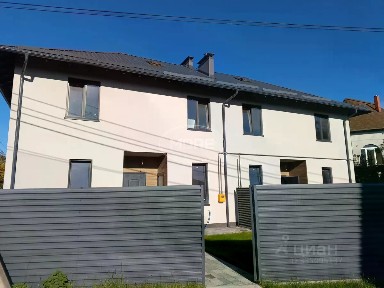 Продается 1/2 часть дома, 125 м²