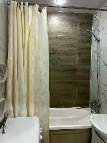 Продается 2-комн. квартира, 42 м²