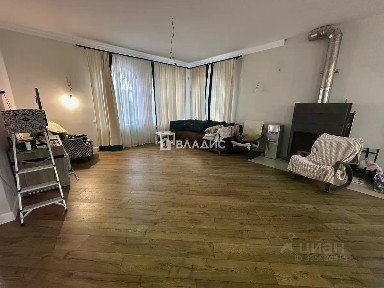 Продается 2-этажный дом, 205,8 м²