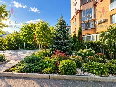 Продается 4-комн. квартира, 127 м²