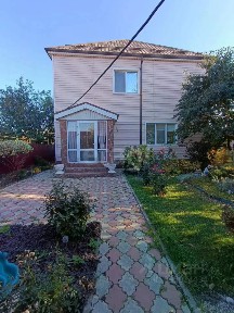 Продается 2-этажный дом, 200 м²