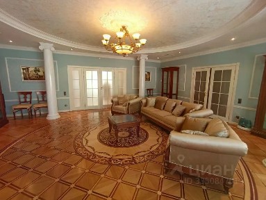 Сдается 4-комн. квартира, 212,5 м²