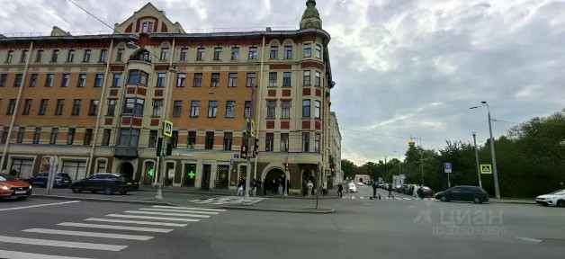 Продается 2-комн. квартира, 71,2 м²