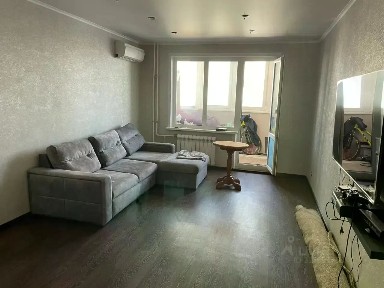Продается 2-комн. квартира, 72 м²