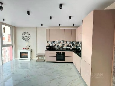 Продается 2-комн. квартира, 63 м²