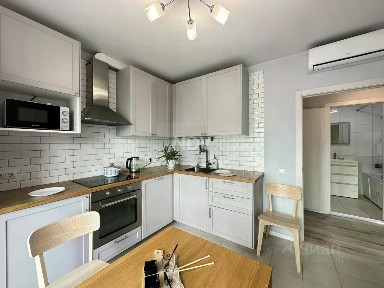 Продается 2-комн. квартира, 65 м²