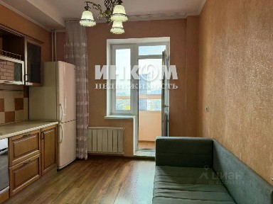 Продается 1-комн. квартира, 42 м²