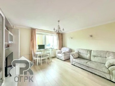Продается 2-комн. квартира, 57,5 м²