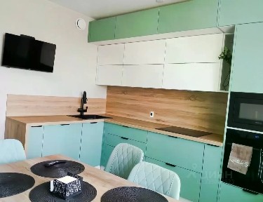 Продается 1/2 квартиры, 81,2 м²