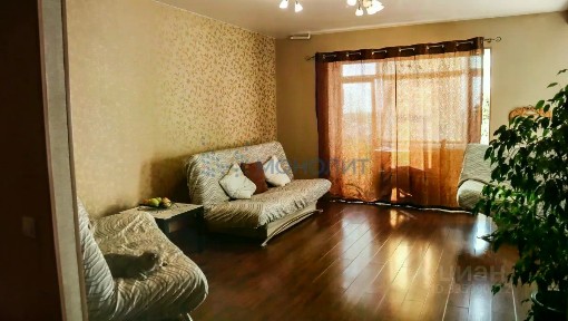 Продается 4-комн. квартира, 105,7 м²