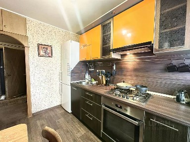 Продается 3-комн. квартира, 64,5 м²
