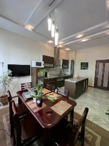 Продается 2-комн. квартира, 119,5 м²