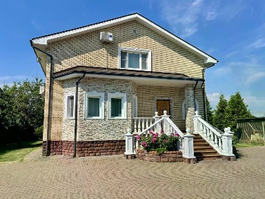 Продается 3-этажный коттедж, 295 м²