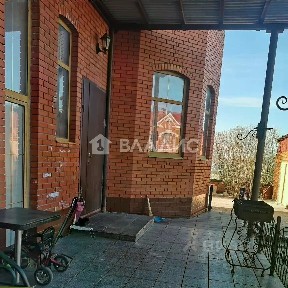 Продается 2-этажный коттедж, 700 м²