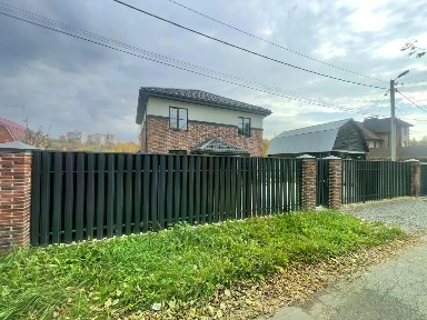 Продается 2-этажный коттедж, 205 м²