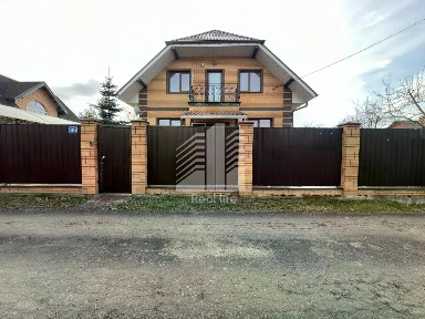 Продается 2-этажный дом, 146,7 м²