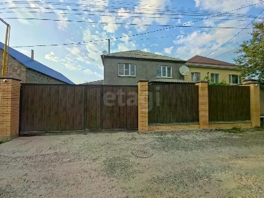 Продается 2-этажный дом, 160 м²