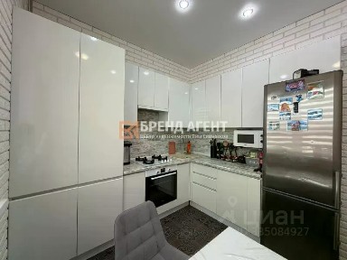 Продается 2-комн. квартира, 65 м²