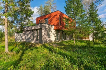 Продается 2-этажный коттедж, 389 м²