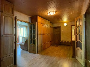 Продается 4-комн. квартира, 100,4 м²