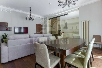 Сдается 2-этажный таунхаус, 250 м²
