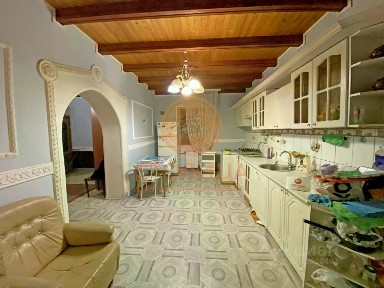Сдается 3-этажный коттедж, 80 м²