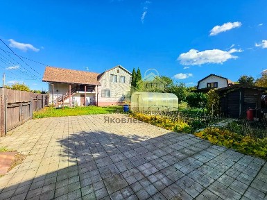 Сдается 2-этажный дом, 160 м²
