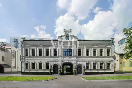 Продается здание, 831 м²