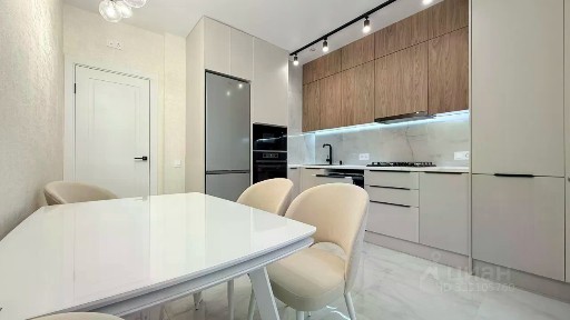 Продается 2-комн. квартира, 63 м²