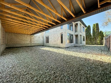 Продается 2-этажный дом, 200 м²