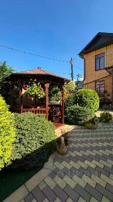 Продается 2-этажный дом, 400 м²