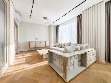 Продается 4-комн. квартира, 136,1 м²