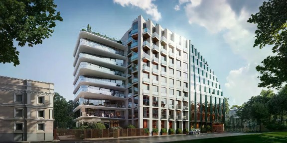 Продается 5-комн. квартира, 318 м²