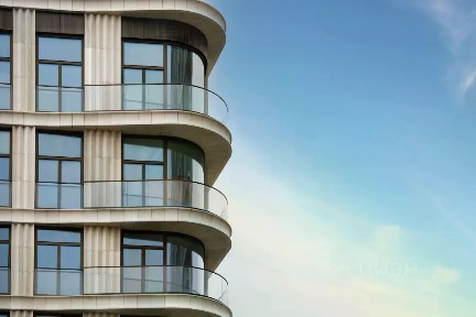 Продается 4-комн. квартира, 335 м²