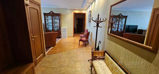 Продается 4-комн. квартира, 147 м²