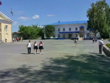 Ульяновская область, Вешкайма рп, ул. Комсомольская, 11