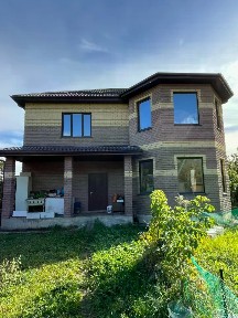 Продается 2-этажный дом, 240 м²