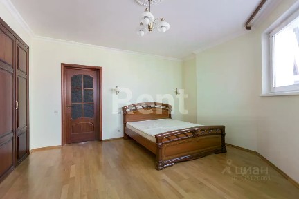 Сдается многокомнатная квартира, 300 м²